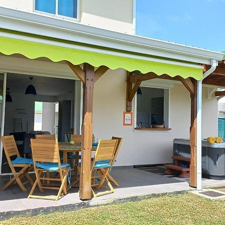 Villa Lovado Avec Jacuzzi 圣弗朗索瓦 外观 照片